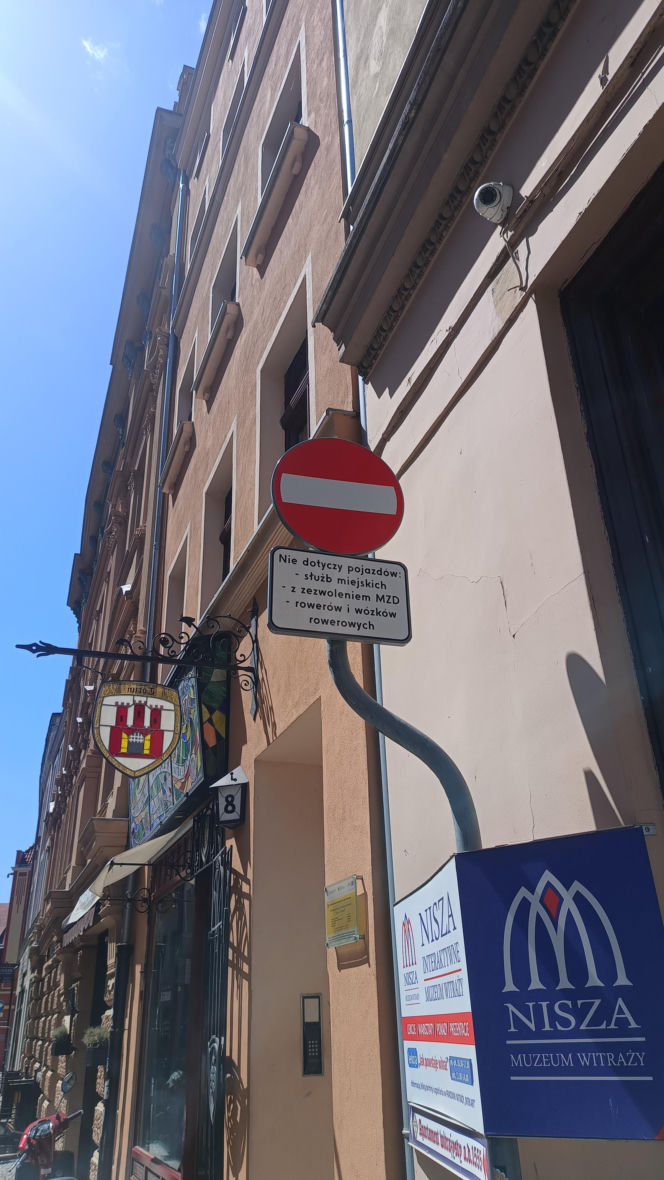 Zakazy i ograniczenia na toruńskiej starówce. Taksówkarze mają problem