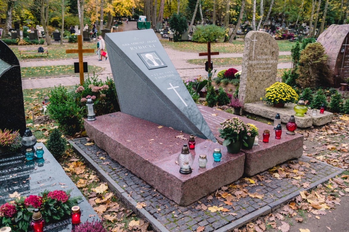 Transparent nad grobem Anny Walentynowicz
