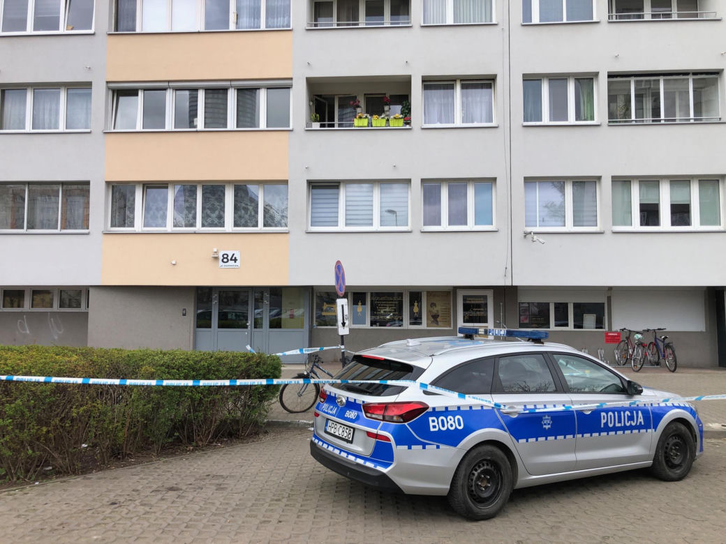 Działania służb w bloku przy ul. Gajowickiej