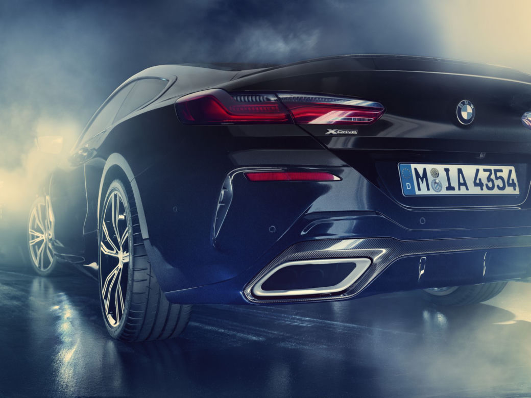 BMW Individual M850i Night Sky - auto wykończone meteorytami