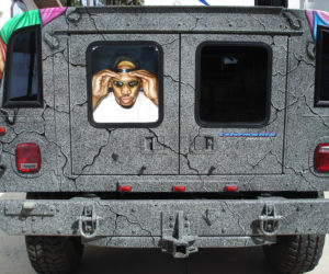 Hummer H1 koszykarza Dennisa Rodmana