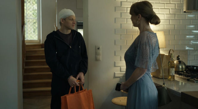 Barwy szczęścia, odcinek 3304.  Łukasz (Michał Rolnicki), Agnieszka (Katarzyna Tlałka)