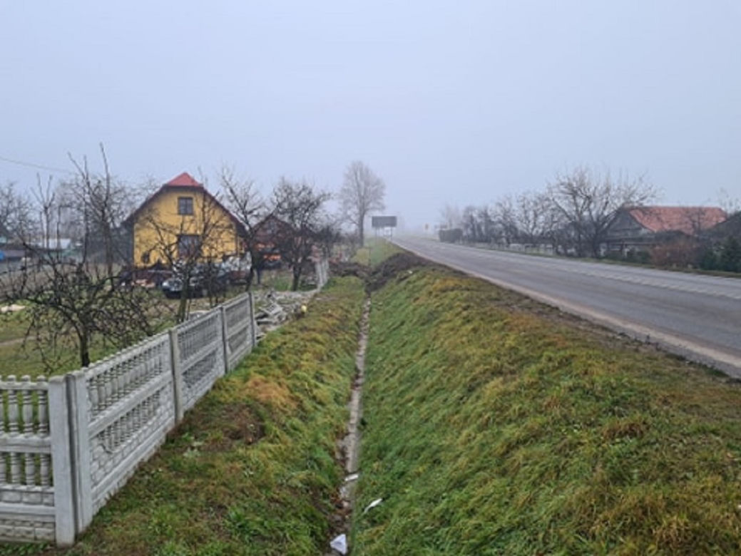 Wypadek w Brzózie Królewskiej. Zgineły 2 osoby [ZDJĘCIA]