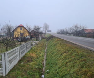 Wypadek w Brzózie Królewskiej. Zgineły 2 osoby [ZDJĘCIA]