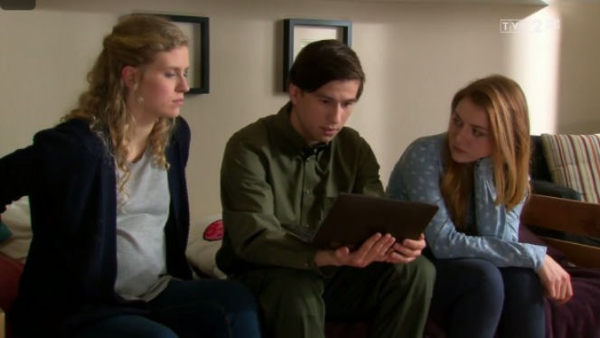 M jak miłość. Franek Zarzycki (Piotr Nerlewski), Ula (Iga Krefft), Natalka (Marcjanna Lelek)