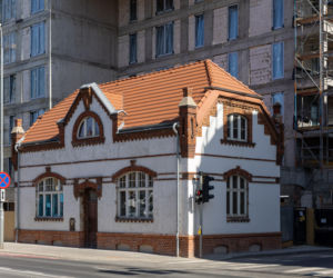 Blok z dziurą na dom. Oto najbardziej kontrowersyjna budowa w Polsce? Kapitanat Garbary w Poznaniu