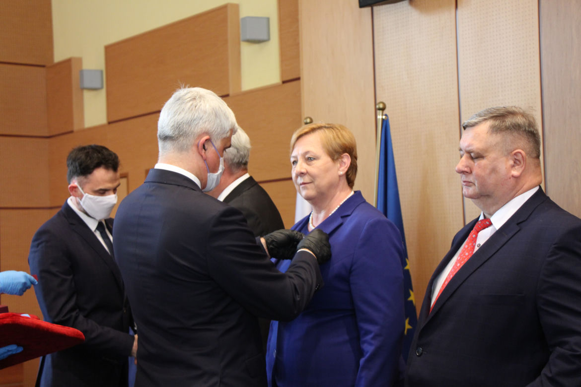 Podlaskie. Prezydent RP Andrzej Duda przyznał państwowe odznaczenia samorządowcom