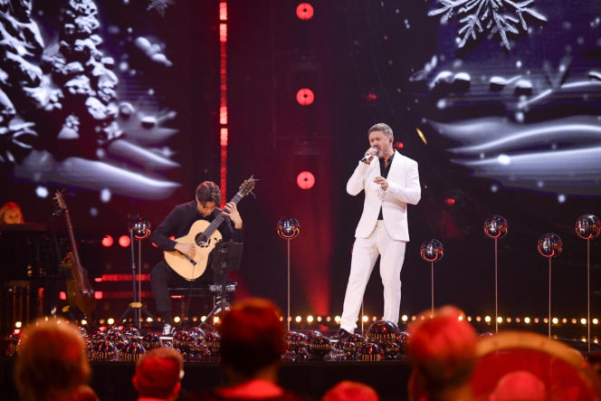 Kacper Dworniczak podczas występu z Andrzejem Piasecznym