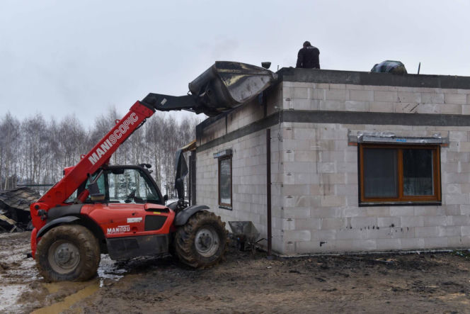 Dramat rodziny tuż przed świętami. Zbudowali dom na kredyt, a teraz nie mają nic