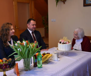 NIESAMOWITE! Pani Karolina żyje już 106 lat! Zdradziła receptę na długowieczność