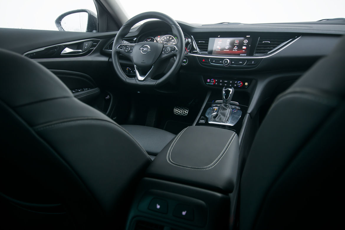 Opel Insignia Sports Tourer 2.0 CDTi 210 KM AT8 AWD