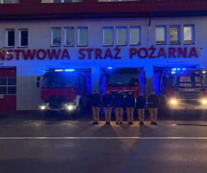 Strażackie syreny zawyły dla poległych kolegów. Żegna ich cała Polska