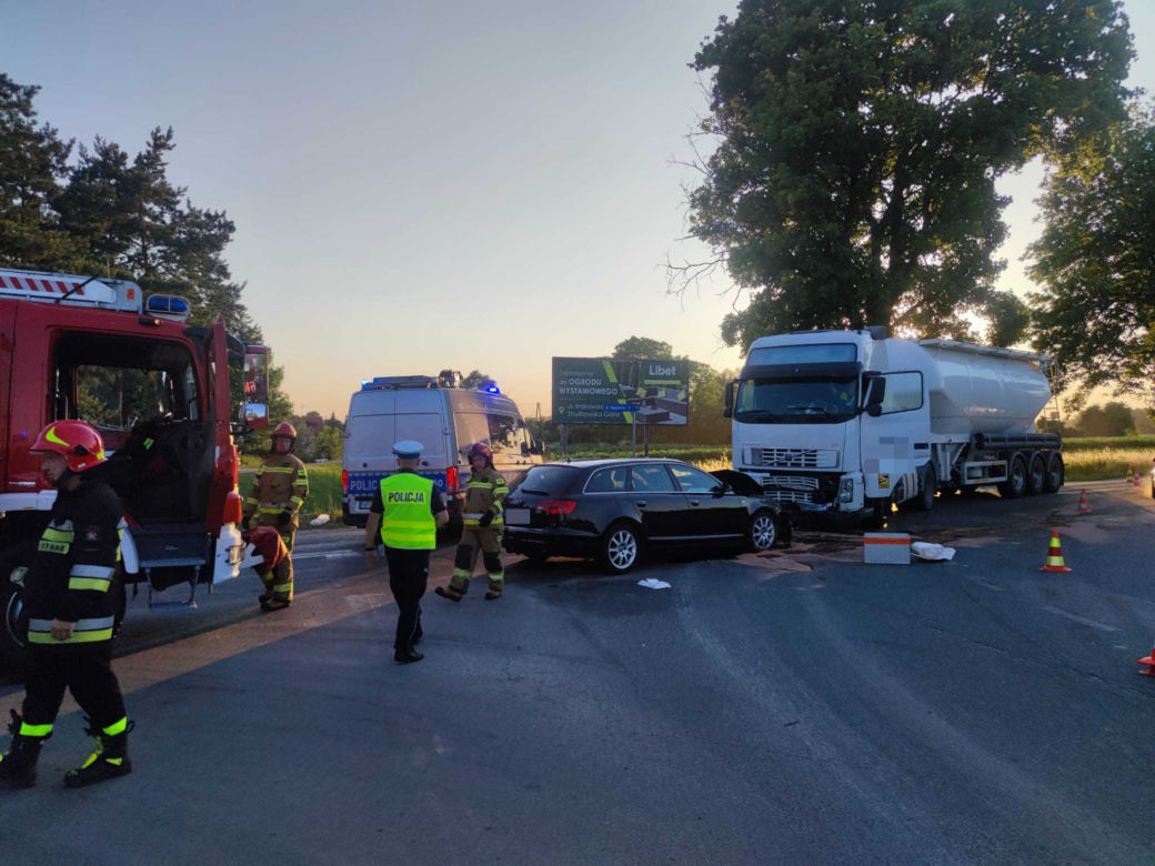 Wypadek na skrzyżowaniu Niedomickiej i Mroźnej w Tarnowie