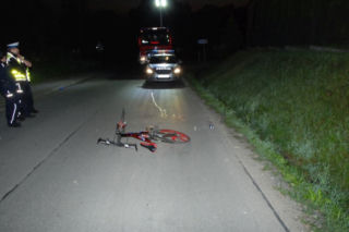 Śmiertelny wypadek w Jodłówce, policja apeluje: Zakładajcie odblaski