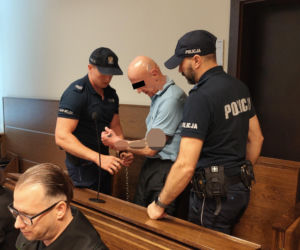 Zabili starszą Panią dla 180 zł. Ciało ukryli w wersalce