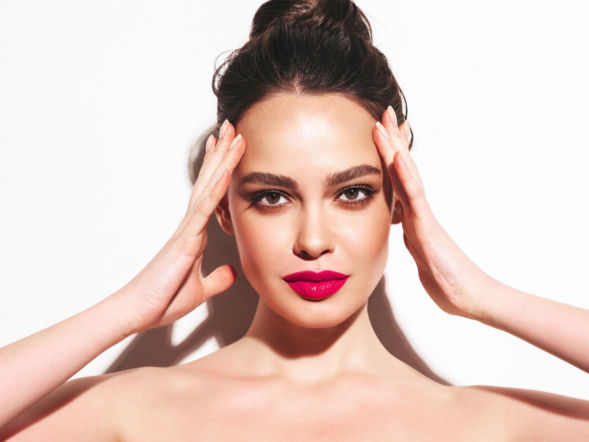 Ten kosmetyk robi różnicę w pielęgnacji. Esencja do twarzy – sekret promiennej skóry 