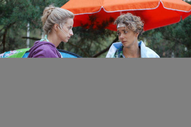 Pierwsza miłość. Ola (Dominika Kojro), Sabina (Urszula Dębska)