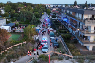 Bałtyk bywa bezlitosny! Na plaży w Dziwnowie topiło się siedem osób, jedna wymagała hospitalizacji