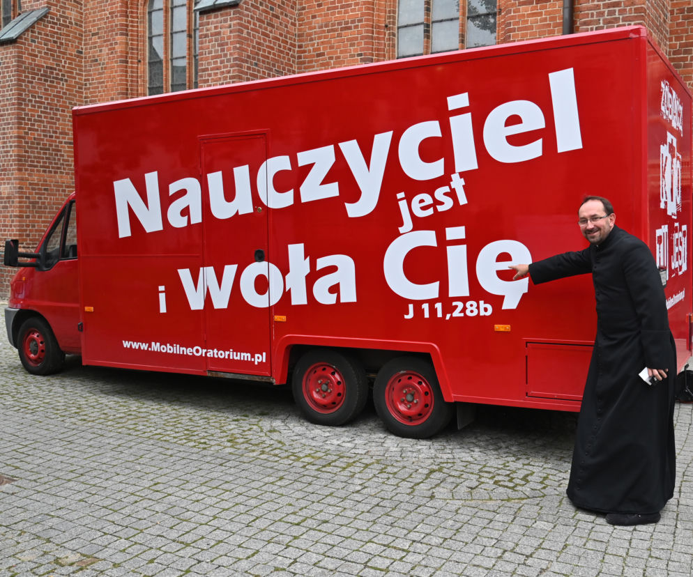 Kiedyś sklep na kółkach, teraz... mobilna kaplica! 