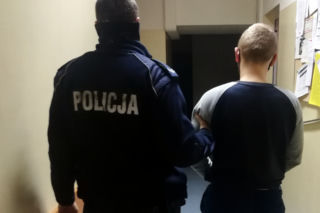 Policjanci wyczuli złodzieja na kilometr. 21-latek zawinął markowe perfumy [ZDJĘCIE]