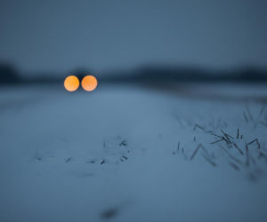 Dramat w Starym Borowcu. Jak bezpieczna zabawa zmieniła się w koszmar dla matki i córki?