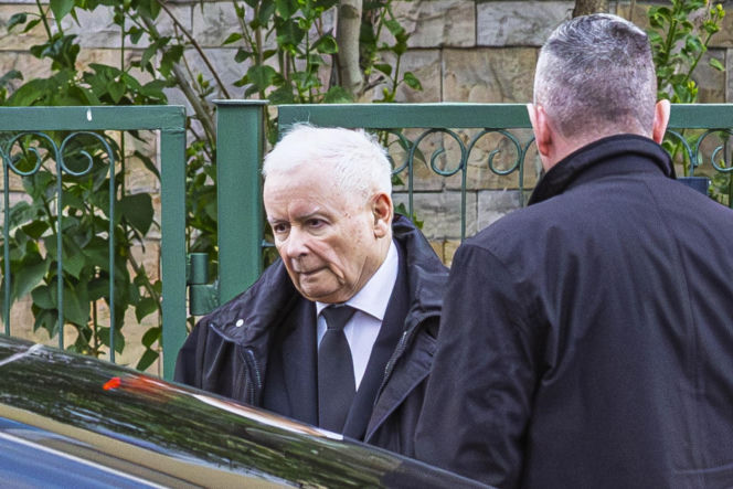 Kaczyński będzie jak Dionizos! Kiście winogron uginają się od słodyczy