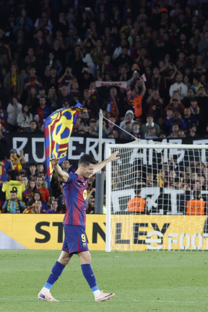 Robert Lewandowski po pożegnalnym meczu na stadionie Barcelony