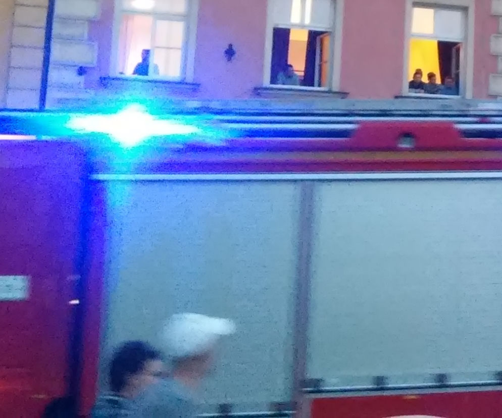 Kobieta i mężczyzna zginęli w pożarze kamienicy we Wrocławiu (zdjęcie poglądowe)
