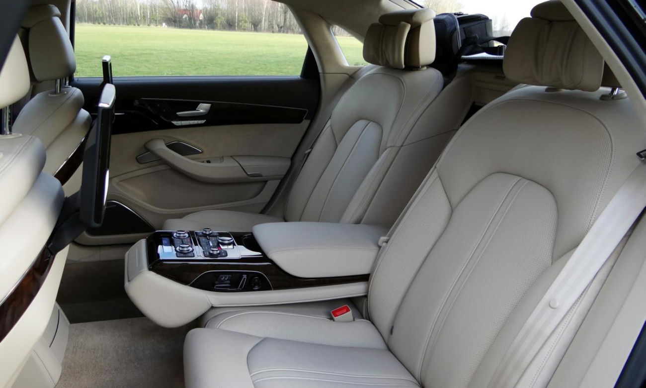 Audi A8 Lang 2013 V8 4.2 TDI 