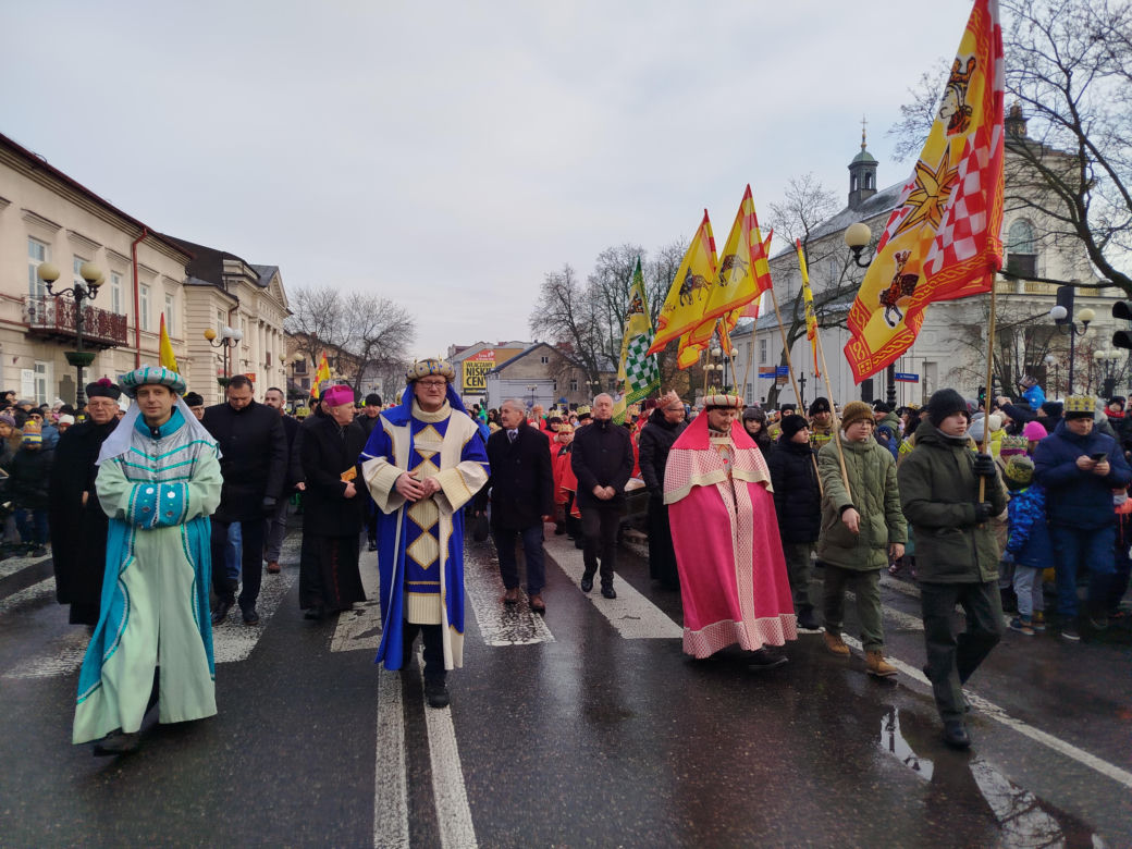 Z okazji rozpoczętego w styczniu 2025 Roku Jubileuszowego, tegoroczne obchody święta Trzech Króli w Siedlcach były wyjątkowo uroczyste. 