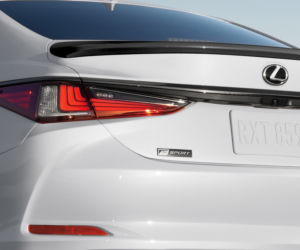 Lexus ES z napędem AWD