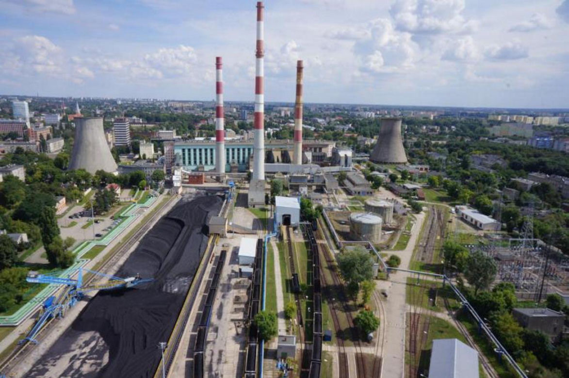 Chcieli zdobyć 160 metrowy komin, po 15 metrach opadli z sił