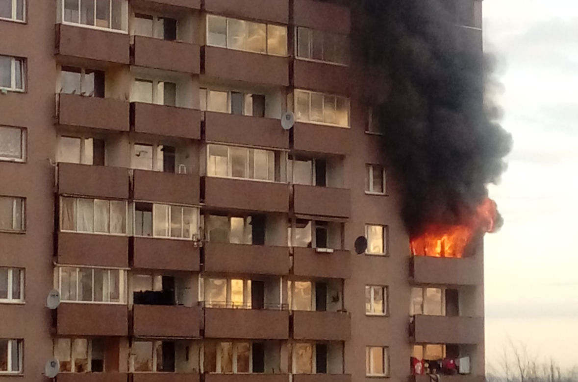 Kraków: Groźny pożar w bloku