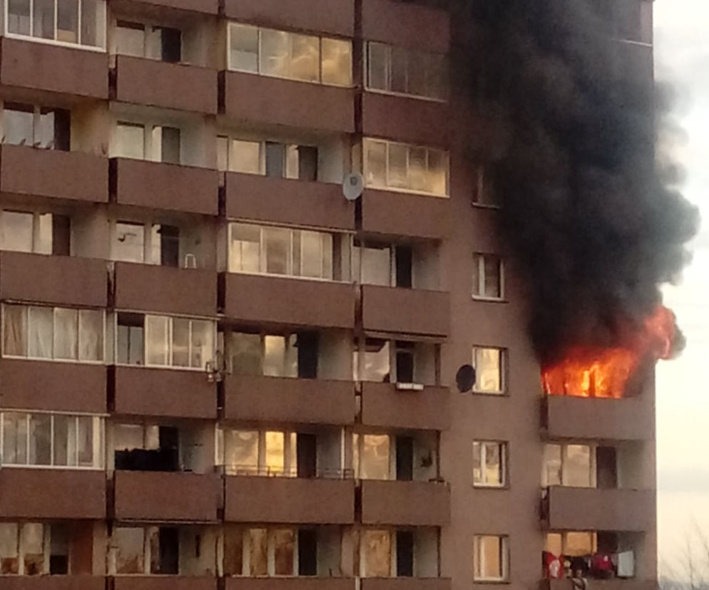 Kraków: Groźny pożar w bloku
