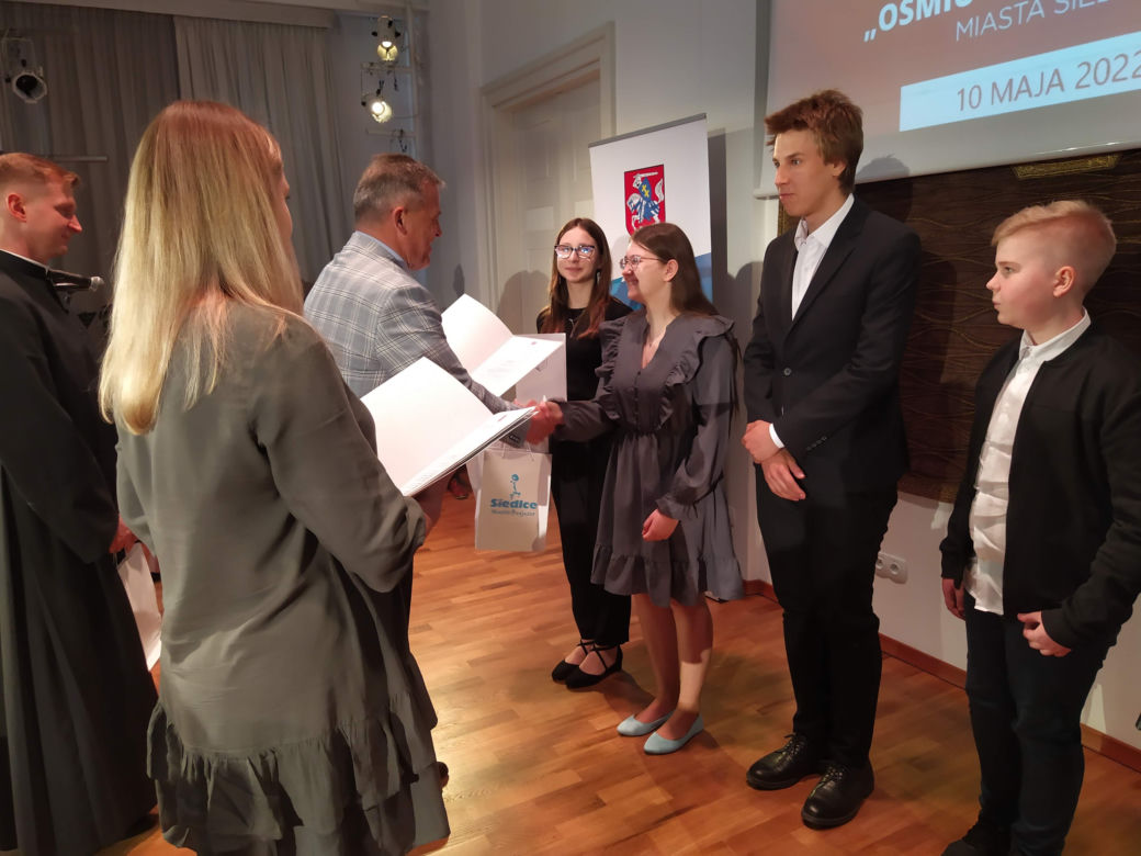 Laureaci i wyróżnieni w konkursie "Ośmiu Wspaniałych" w Siedlcach w 2022 roku - fotorelacja