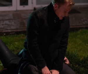 Na Wspólnej, odcinek 2830. Igor (Kuba Wesołowski), Adam (Karol Puciaty)