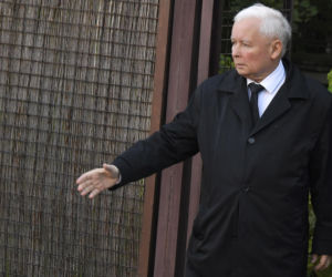 Smutny widok domu Kaczyńskiego. Willa na Żoliborzu się sypie