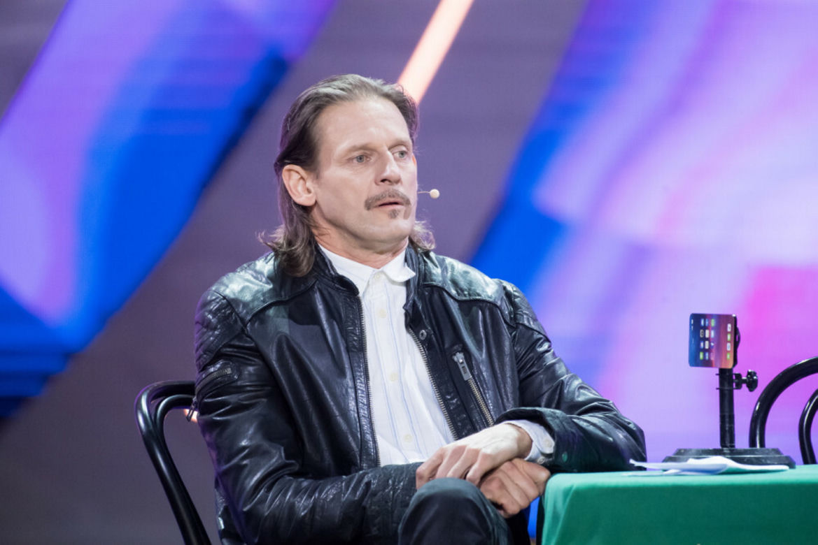 Michał Wójcik zrobił to tuż po śmierci żony. Ogromna siła