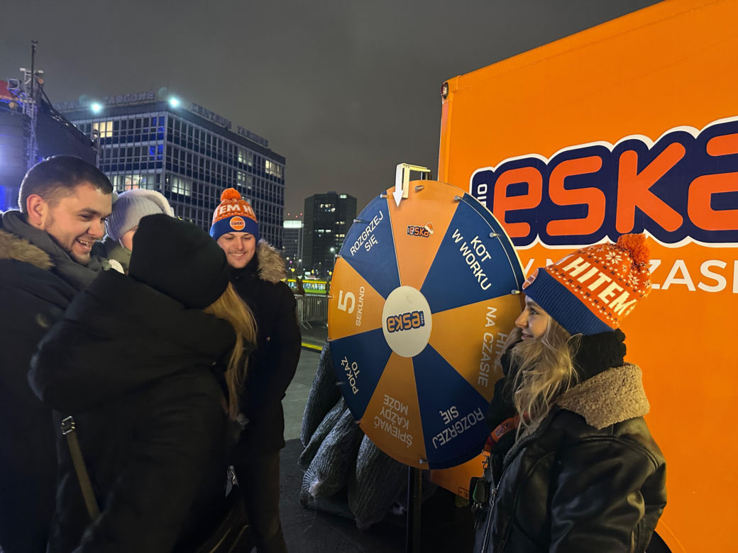 Ekipa Eski rozdaje Wam choinki