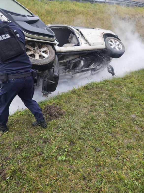 Dwie osoby prawie spłonęły żywcem. Makabryczny wypadek na autostradzie A4