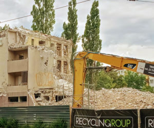 Rozbiórka Domu Marynarza - lipiec 2020