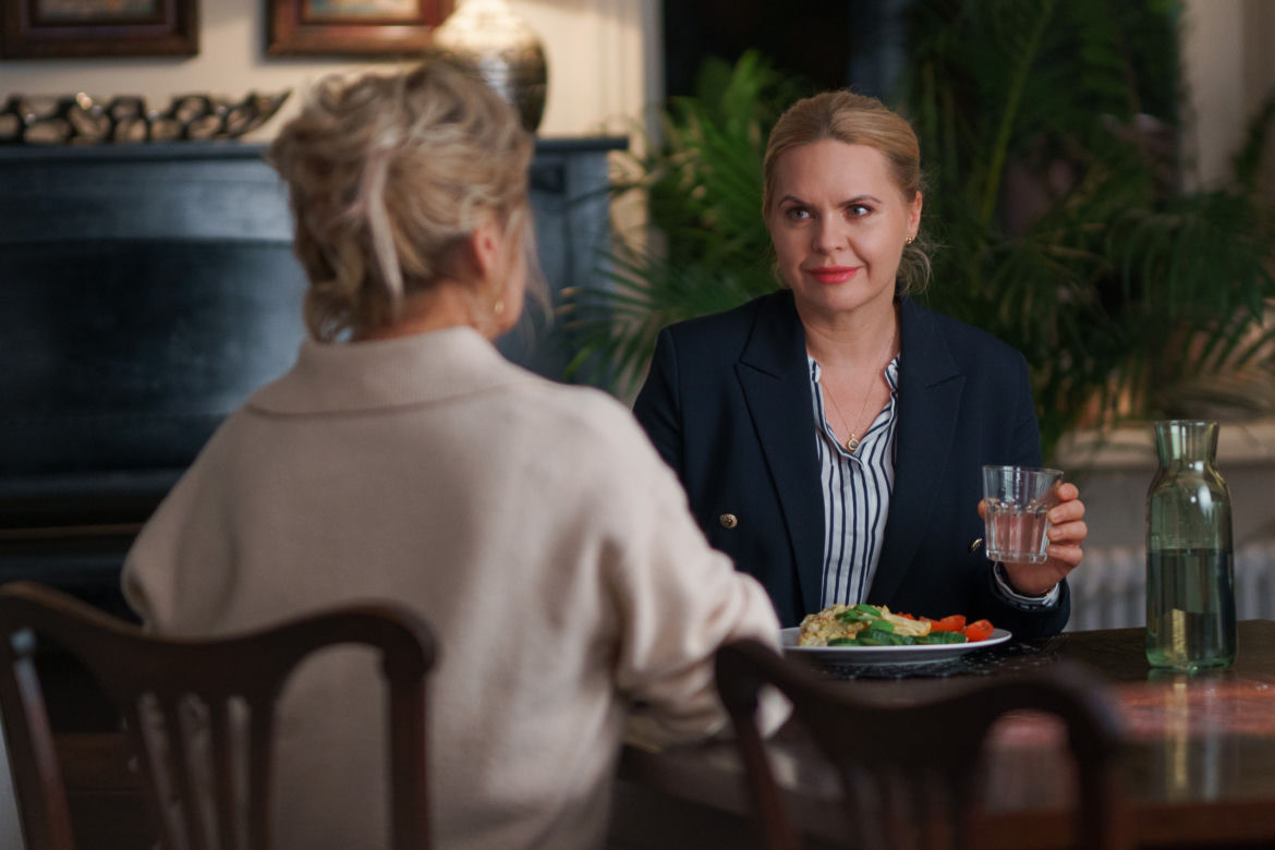 Przyjaciółki 19 sezon odc. 220. Maria (Ewa Kasprzyk), Anka (Magdalena Stużyńska)