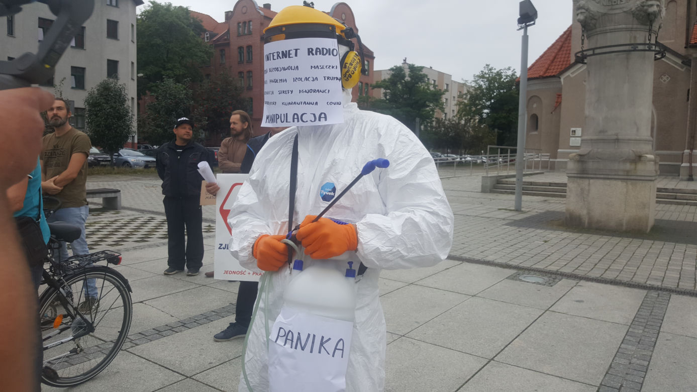 W Rudzie Śląskiej odbył się protest przeciwko obostrzeniom związanym z koronawirusem
