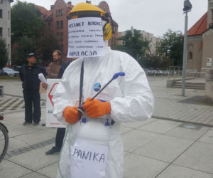 W Rudzie Śląskiej odbył się protest przeciwko obostrzeniom związanym z koronawirusem