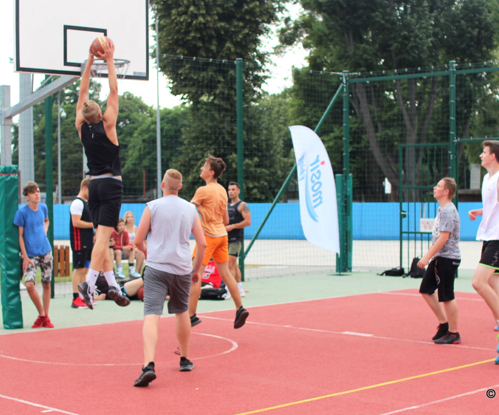 Rozgrywki streetballa w Elblągu