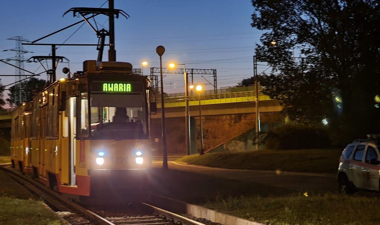 Tragedia w tramwaju w Warszawie. Nie żyje pasażer