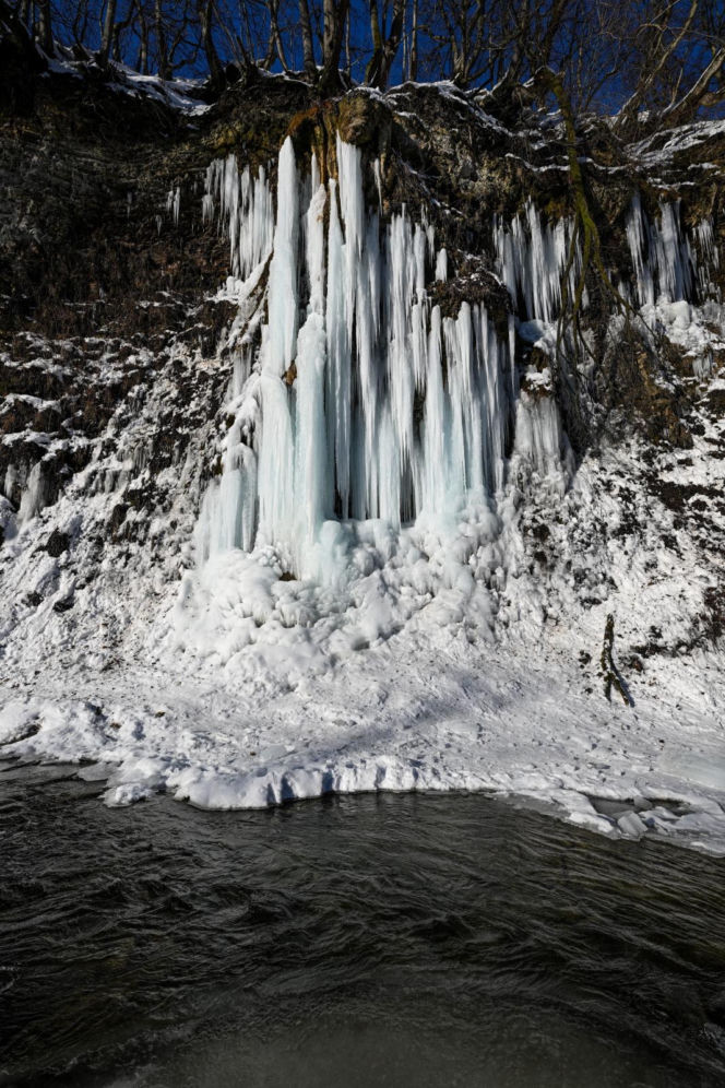 Na Podkarpaciu znów pojawiły się lodospady. Są określane cudem natury