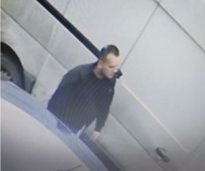 Gliwice: Przebił opony w samochodzie dostawczym. Rozpoznajecie go? [ZDJĘCIA]