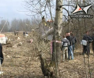 Makabryczne zdjęcia ze Smoleńska - ciała i resztki samlotu - 18+