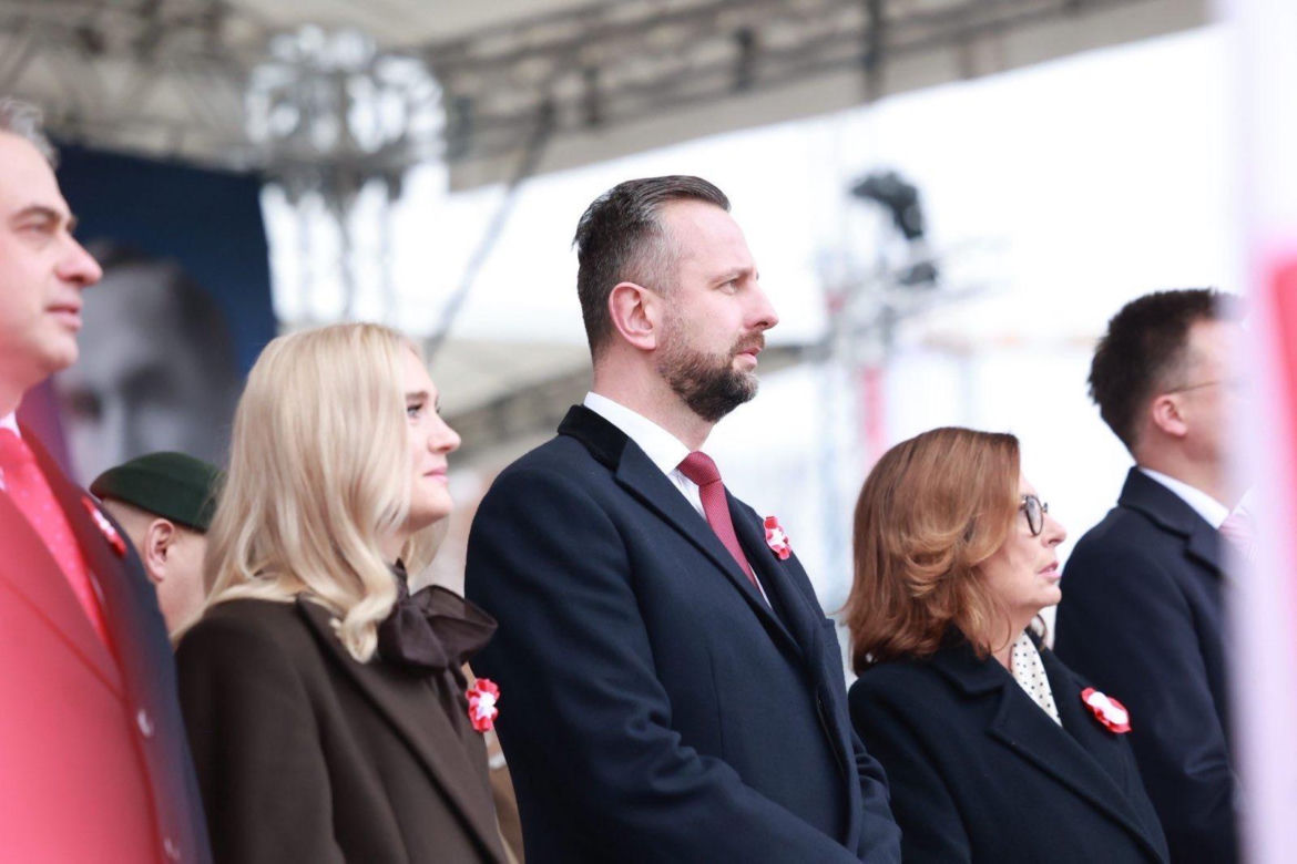 Marta Nawrocka i Paulina Kosiniak-Kamysz. Porównujemy ich stylizacje z 11 listopada [ZDJĘCIA]